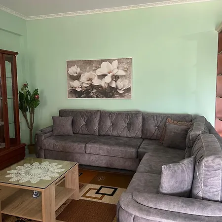 Nest Garden House بيت للعطل