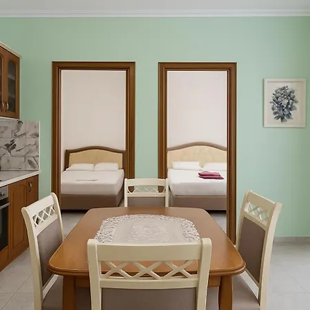 Holiday home Nest Garden House