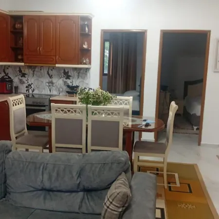 בית נופש Nest Garden House *